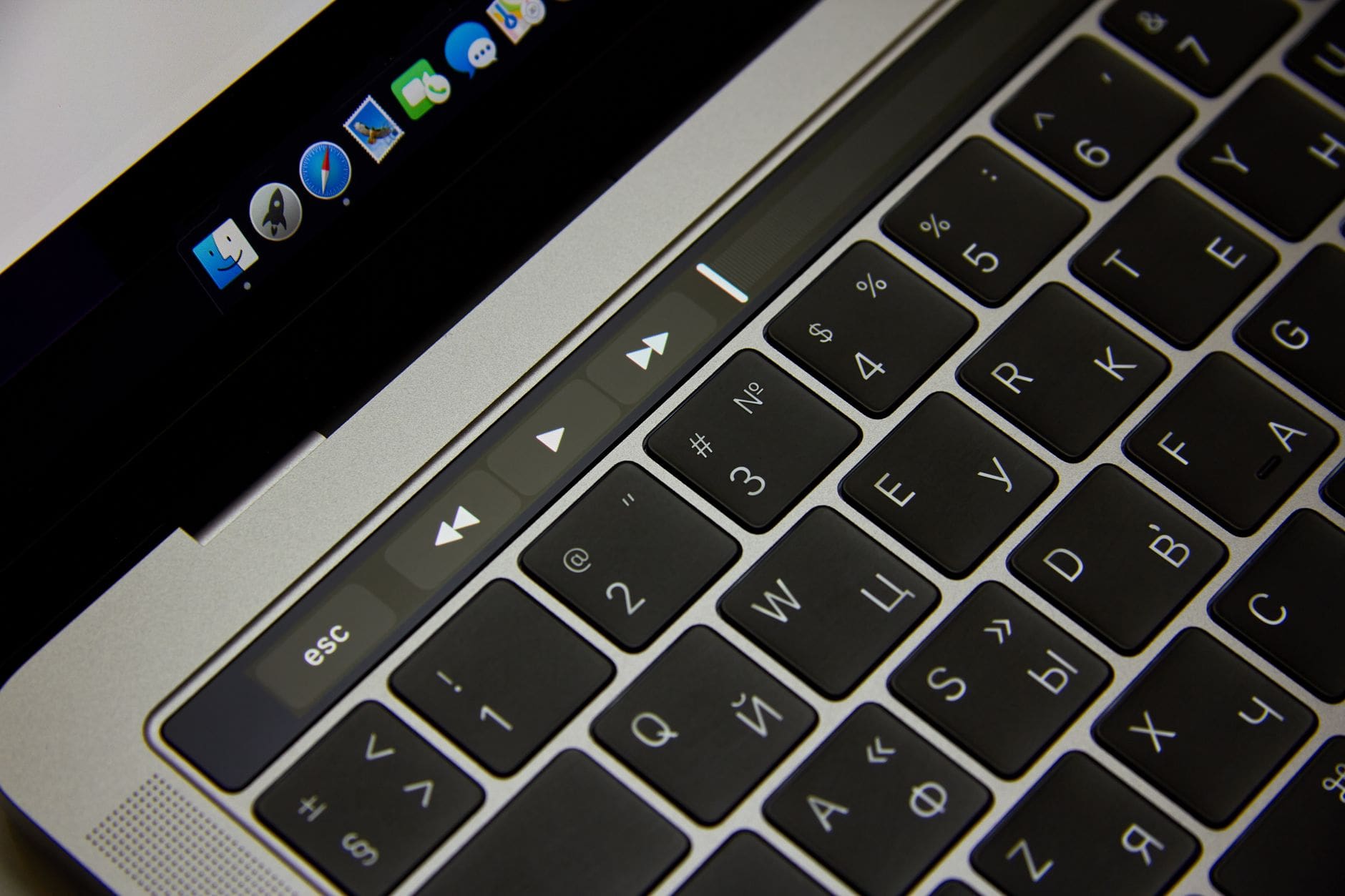 Comment faire la barre verticale sur Mac : méthode simple